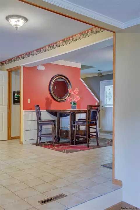 3286 E Old State Rd, Schenectady, NY 12303 photo 18