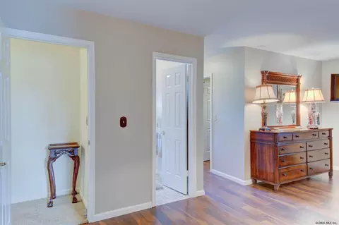 3286 E Old State Rd, Schenectady, NY 12303 photo 43