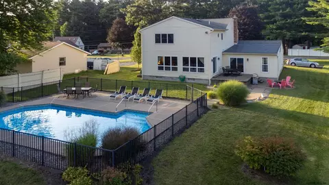 3286 E Old State Rd, Schenectady, NY 12303 photo 1