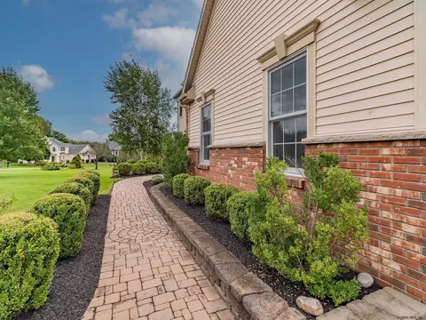 14 Devonshire Way, Halfmoon, NY 12065 photo 63