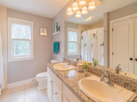 14 Devonshire Way, Halfmoon, NY 12065 photo 45