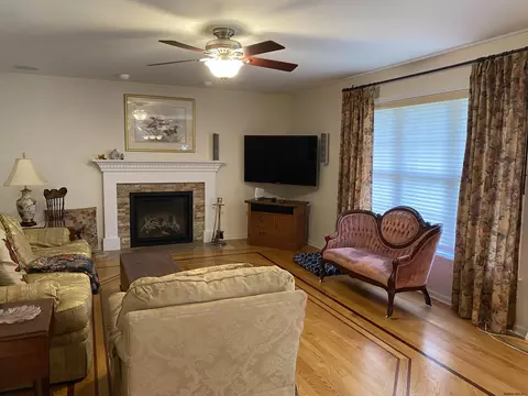 28 Fife Dr, Slingerlands, NY 12159 photo 5