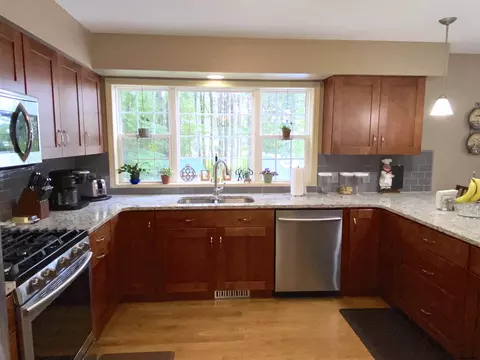 219 Drummond Dr, Ballston Spa, NY 12020 photo 8