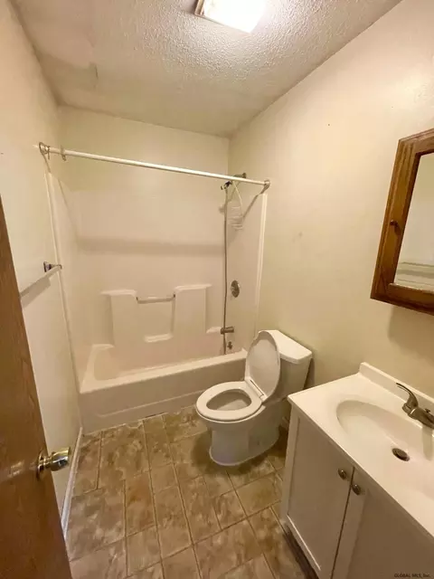 7 Ogden Dr, Corinth, NY 12822 photo 9