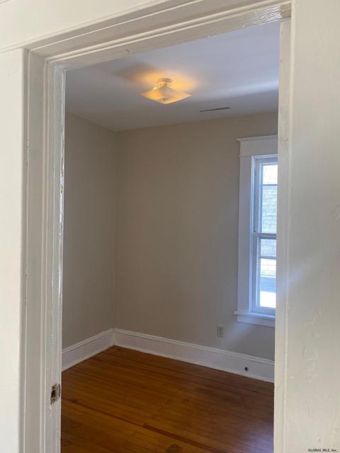 1114 Webster St, Schenectady, NY 12303 photo 23