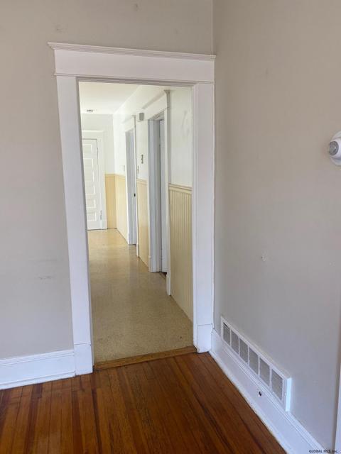 1114 Webster St, Schenectady, NY 12303 photo 17