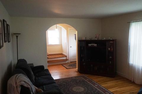 124 Brookside Ave, Cobleskill, NY 12043 photo 8