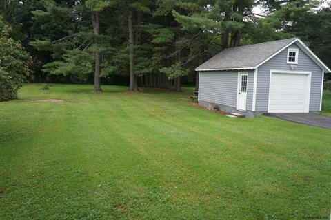 124 Brookside Ave, Cobleskill, NY 12043 photo 5