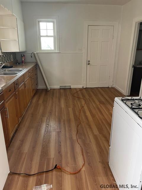 419 Schenectady St, Schenectady, NY 12307 photo 8