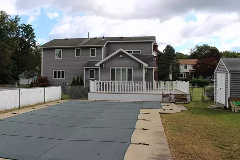 202 Shereen Ct, Schenectady, NY 12304 photo 36