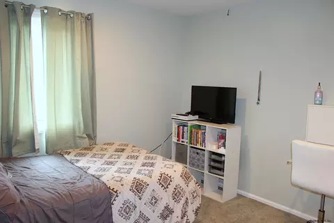 202 Shereen Ct, Schenectady, NY 12304 photo 21