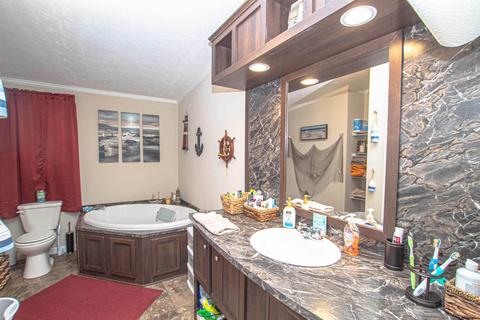 206 Melick Rd, Canajoharie, NY 13317 photo 24