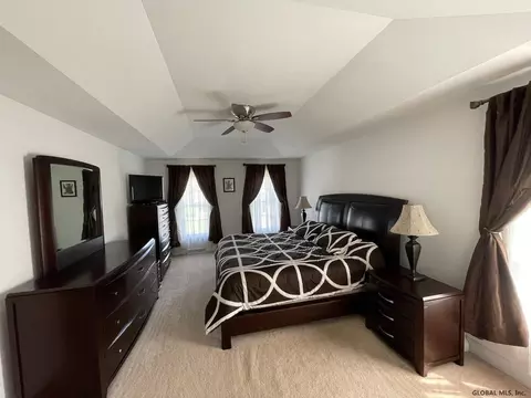 10 Bridle Path, Selkirk, NY 12158 photo 9