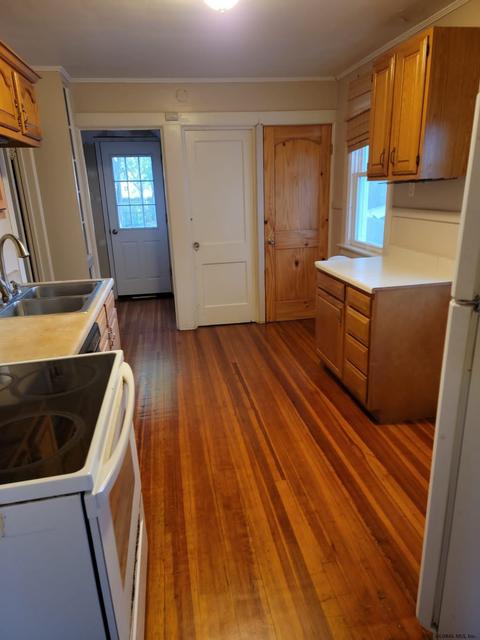 2014 Hugh St, Schenectady, NY 12306 photo 14