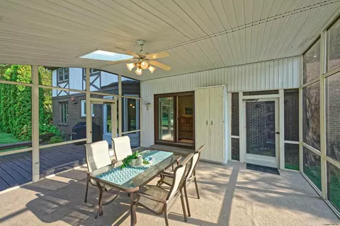 35 Windsor Ct, Delmar, NY 12054 photo 25