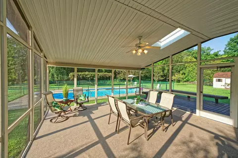 35 Windsor Ct, Delmar, NY 12054 photo 23