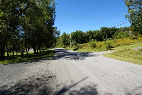 200 South Rd, Hampton, NY 12837 photo 40