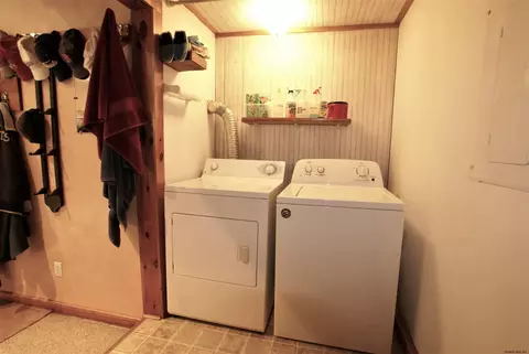 200 South Rd, Hampton, NY 12837 photo 26