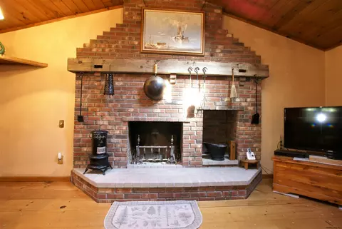200 South Rd, Hampton, NY 12837 photo 13