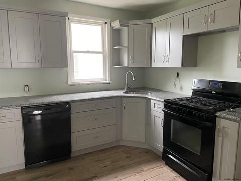 1968 Eastern Pkwy, Schenectady, NY 12309 photo 4
