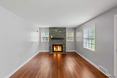 243 Eastholm Rd, Schenectady, NY 12304 photo 28