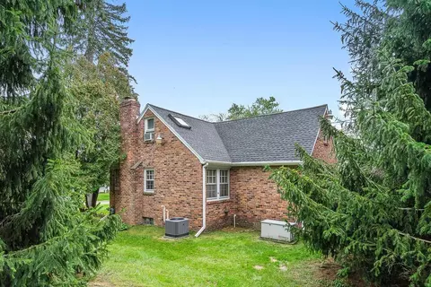 243 Eastholm Rd, Schenectady, NY 12304 photo 16