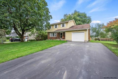 65 Fairlawn Dr, Selkirk, NY 12158 photo 3