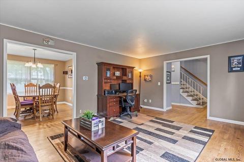 65 Fairlawn Dr, Selkirk, NY 12158 photo 7