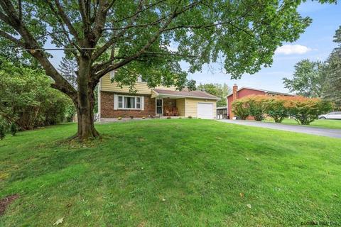 65 Fairlawn Dr, Selkirk, NY 12158 photo 2