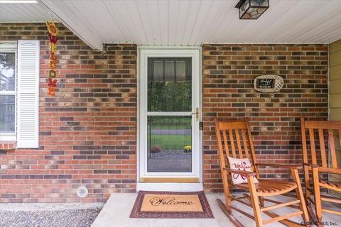65 Fairlawn Dr, Selkirk, NY 12158 photo 4