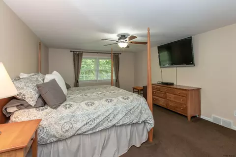 15 Aspen, Slingerlands, NY 12159 photo 26