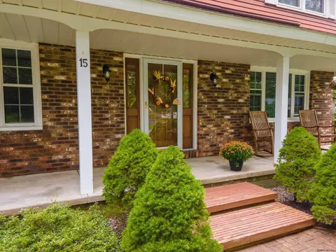 15 Aspen, Slingerlands, NY 12159 photo 3
