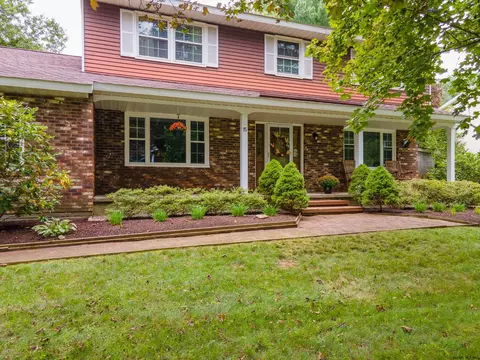 15 Aspen, Slingerlands, NY 12159 photo 1