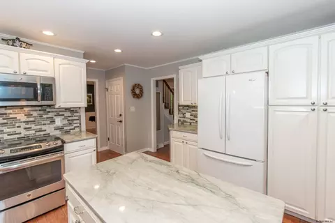 15 Aspen, Slingerlands, NY 12159 photo 17
