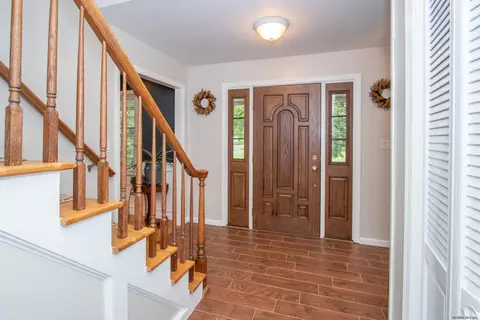 15 Aspen, Slingerlands, NY 12159 photo 5