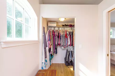 24 Longwood Dr, Delmar, NY 12054 photo 31