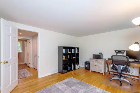 24 Longwood Dr, Delmar, NY 12054 photo 34
