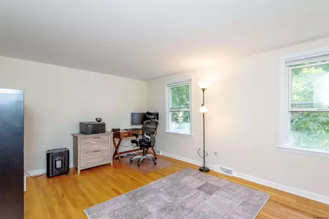 24 Longwood Dr, Delmar, NY 12054 photo 35