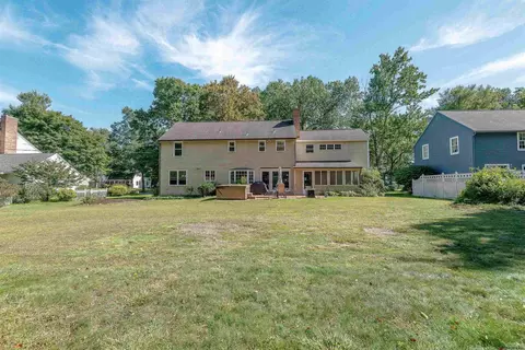24 Longwood Dr, Delmar, NY 12054 photo 36