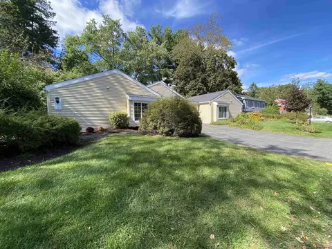 11 Leaf Rd, Delmar, NY 12054 photo 3
