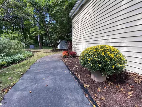 11 Leaf Rd, Delmar, NY 12054 photo 29