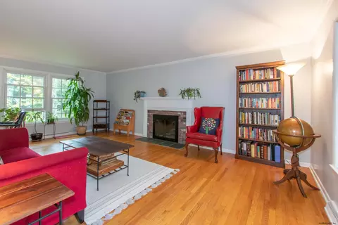 108 Devon Rd, Delmar, NY 12054 photo 5