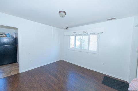 8 Jackson Pl, Schenectady, NY 12308 photo 20