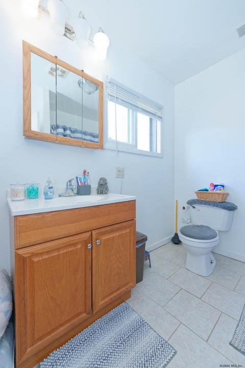 8 Jackson Pl, Schenectady, NY 12308 photo 32