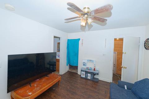 8 Jackson Pl, Schenectady, NY 12308 photo 5