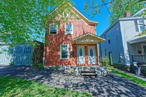 8 Jackson Pl, Schenectady, NY 12308 photo 1