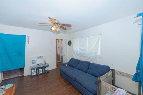 8 Jackson Pl, Schenectady, NY 12308 photo 3