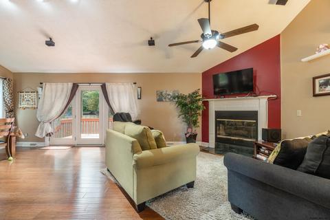26 Carr Rd, Saratoga Springs, NY 12866 photo 5