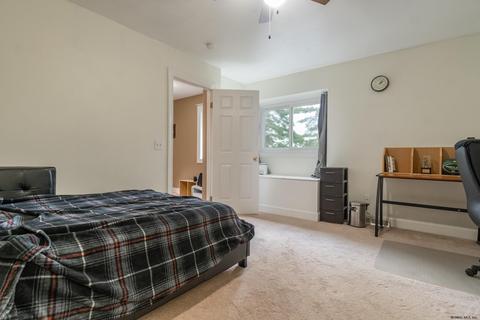 26 Carr Rd, Saratoga Springs, NY 12866 photo 22