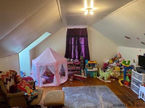 44 Jackson Ave, Schenectady, NY 12304 photo 17